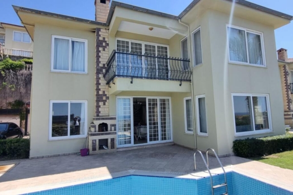 🌟 GOLD CITY RESIDENCE ALANYA KARGICAK’TA 5 YILDIZLI Eşsiz Deniz Manzarasıyla 3+1 Özel Havuzlu ve Bahçeli Villa
